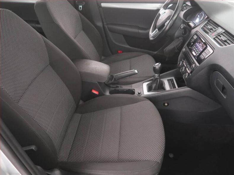 Škoda Octavia - hlavní fotka