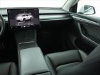Tesla Model Y - fotka číslo 7