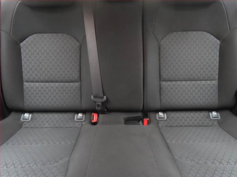 Kia Cee'd - hlavní fotka