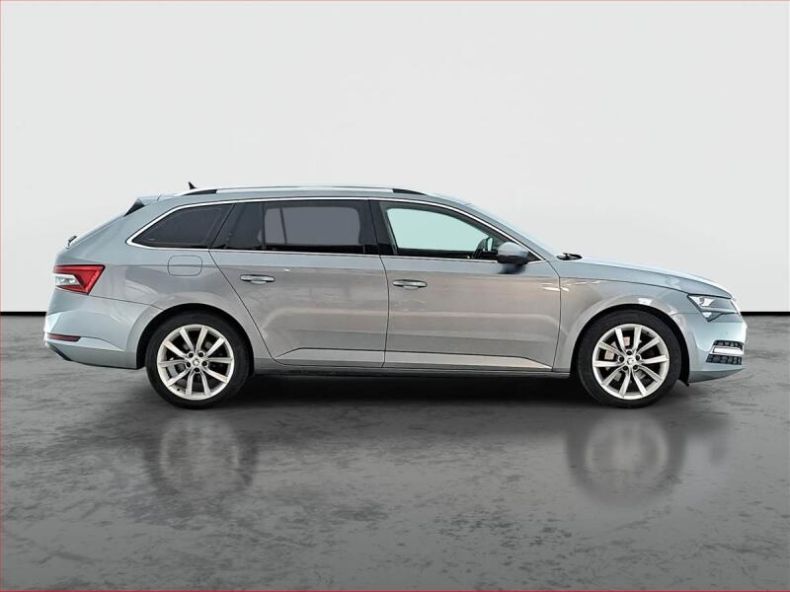 Škoda Superb - hlavní fotka