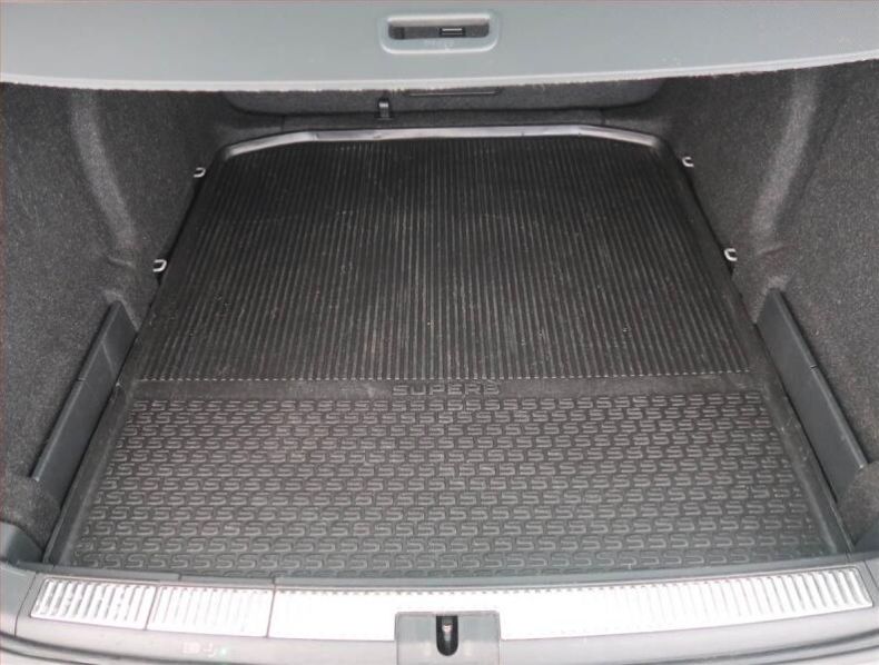 Škoda Superb - hlavní fotka