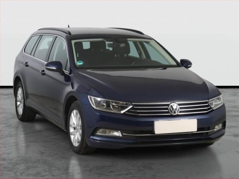 Volkswagen Passat - hlavní foto