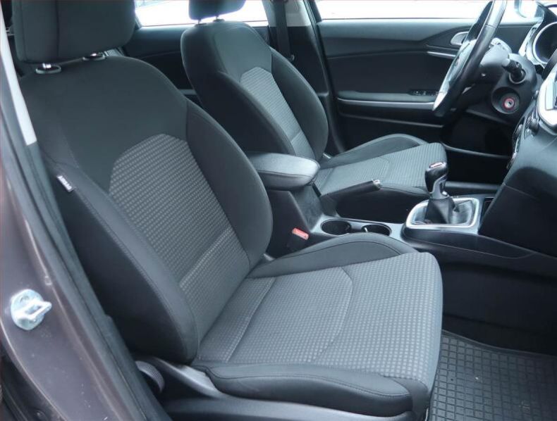 Kia Cee'd - hlavní fotka