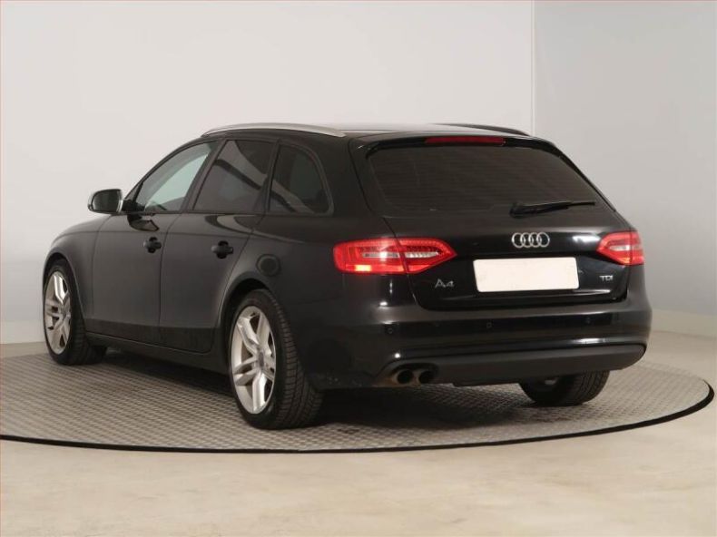 Audi A4 - hlavní fotka