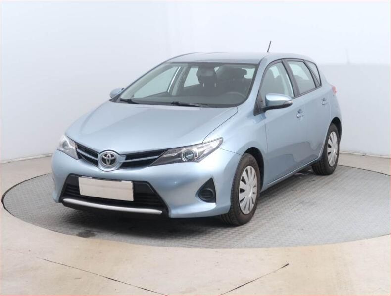 Toyota Auris - hlavní fotka