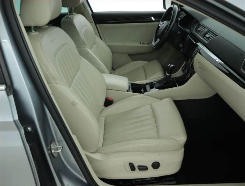 Škoda Superb - hlavní fotka