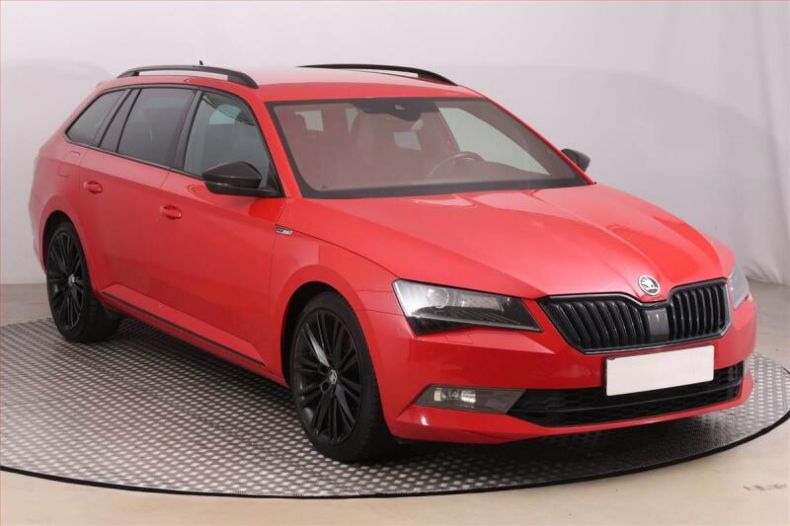 Škoda Superb - hlavní foto