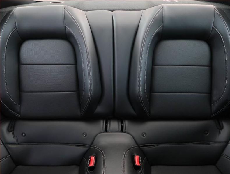 Ford Mustang - hlavní foto