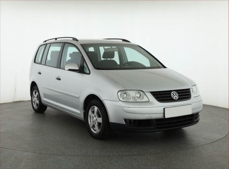 Volkswagen Touran - hlavní foto