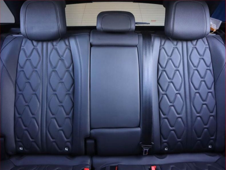 Peugeot 3008 - hlavní fotka