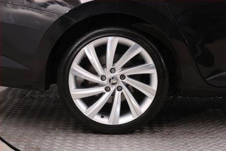 Škoda Superb - hlavní fotka