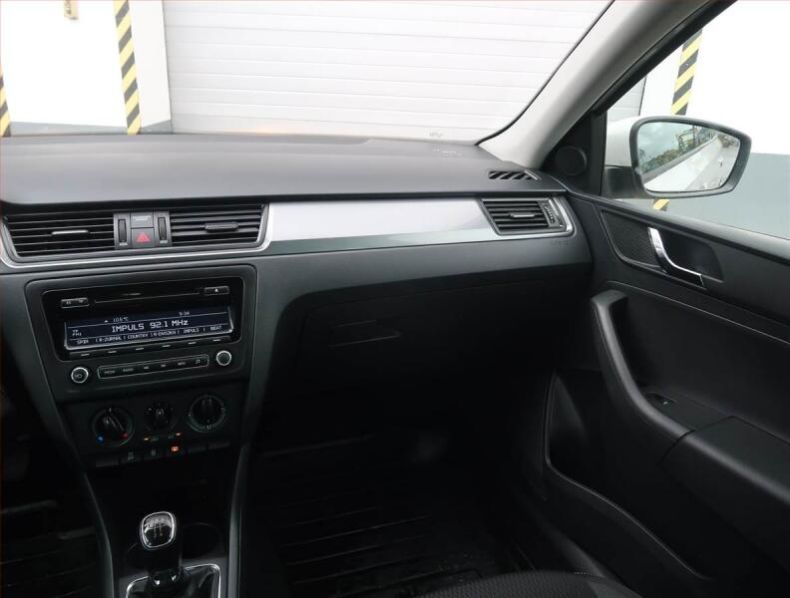 Škoda Rapid - hlavní fotka