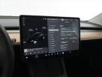 Tesla Model 3 - fotka číslo 19
