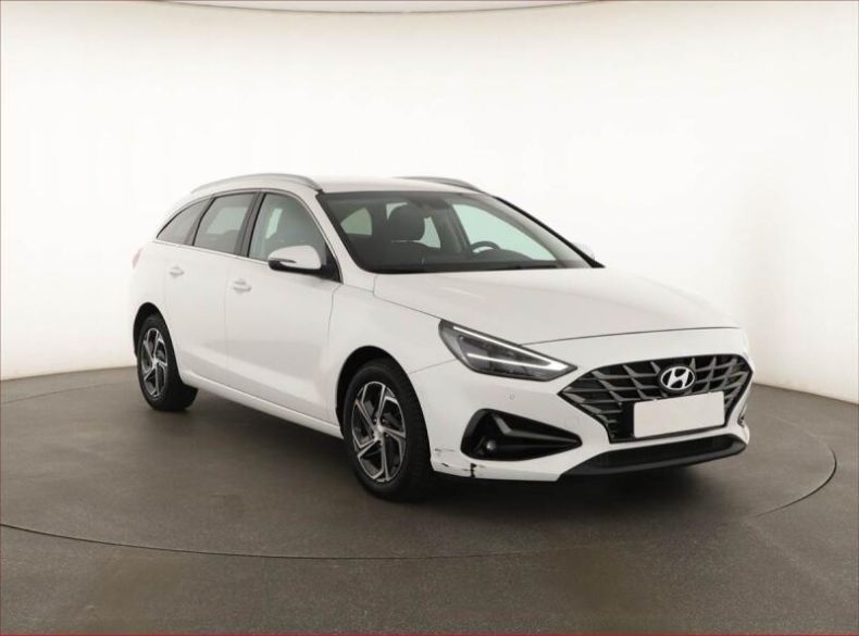 Hyundai i30 - hlavní fotka
