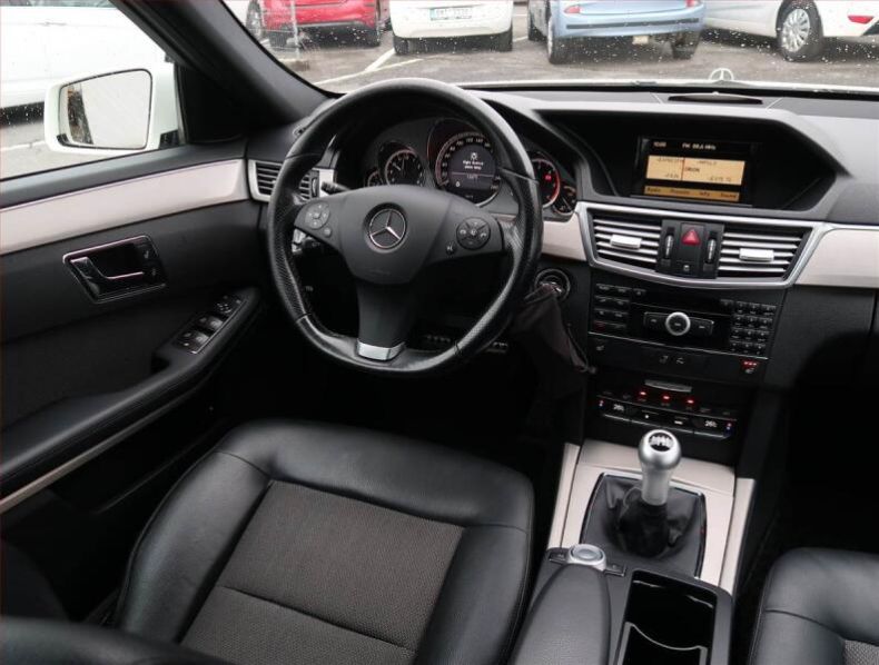 Mercedes Třída E - hlavní fotka