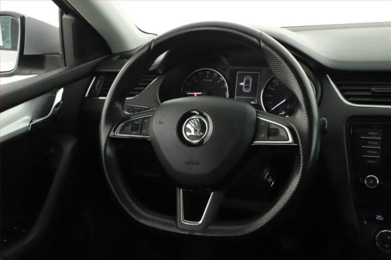 Škoda Octavia - hlavní fotka