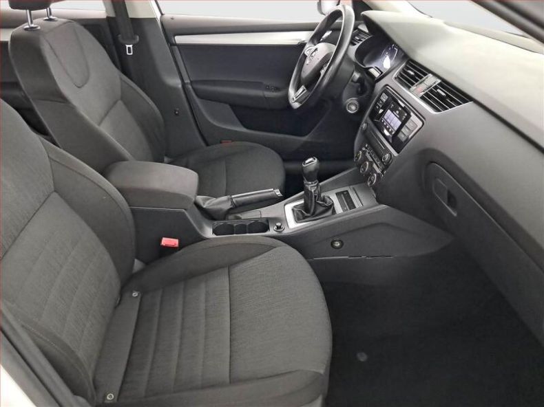 Škoda Octavia - hlavní fotka