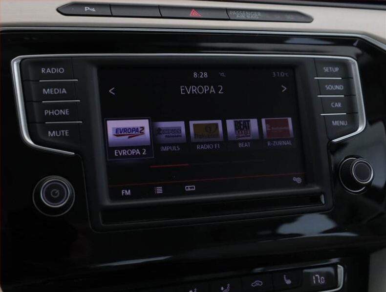 Volkswagen Passat - hlavní fotka