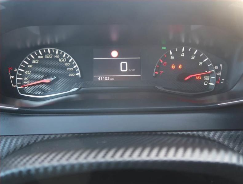 Peugeot 2008 - hlavní fotka