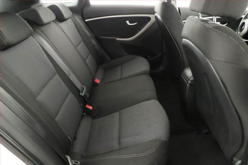 Hyundai i30 - hlavní fotka