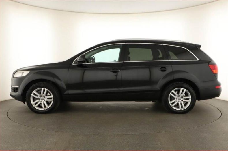 Audi Q7 - hlavní fotka