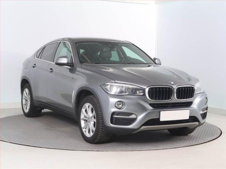 BMW X6 - hlavní foto
