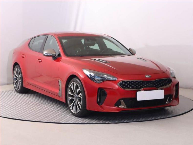 Kia Stinger - hlavní fotka