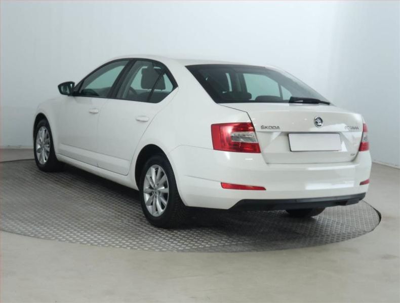 Škoda Octavia - hlavní fotka