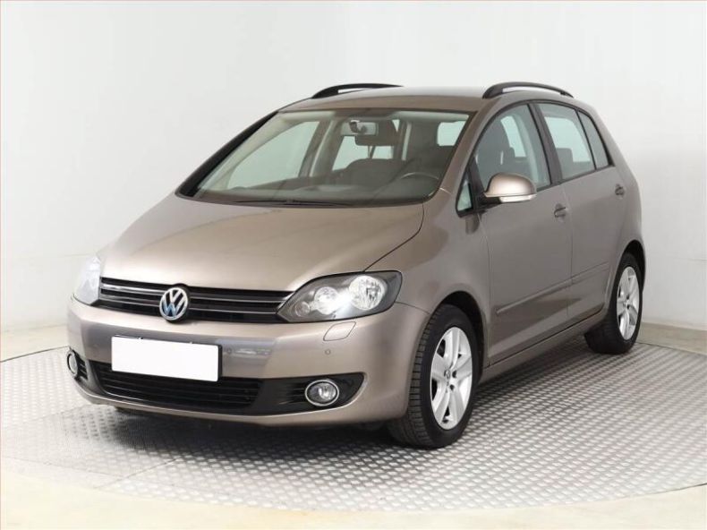 Volkswagen Golf - hlavní fotka