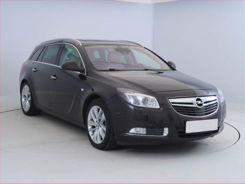 Opel Insignia - hlavní foto