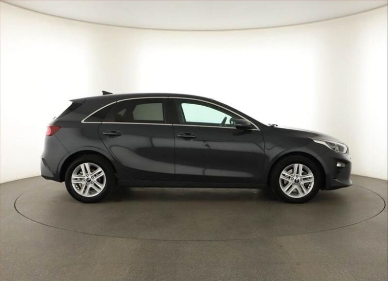 Kia Cee'd - hlavní fotka