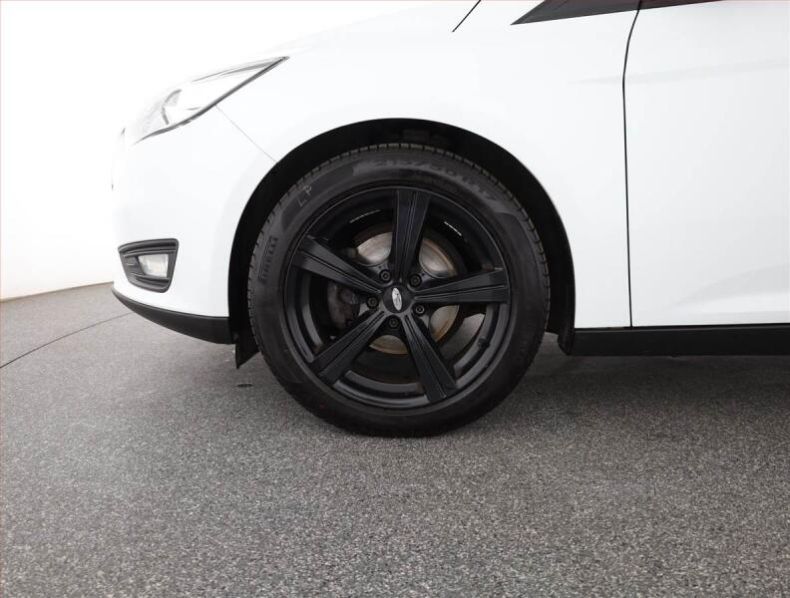 Ford Focus - hlavní fotka