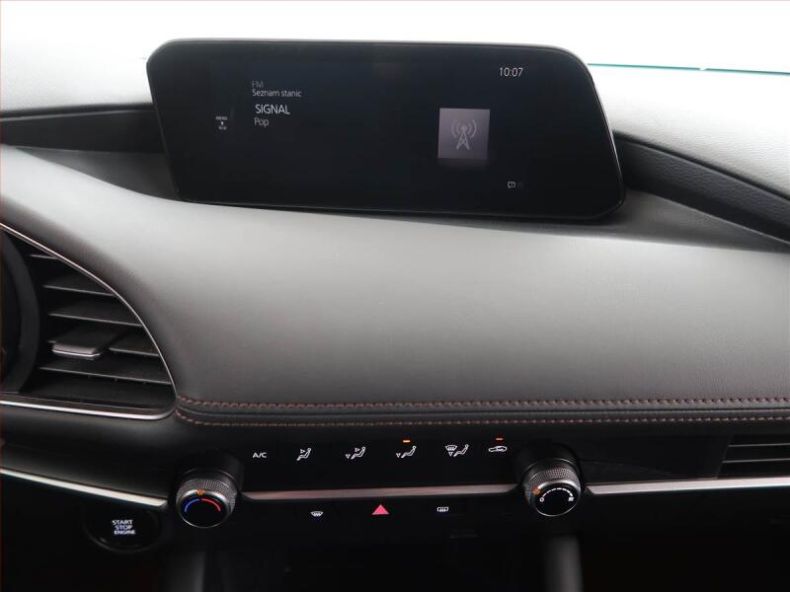 Mazda 3 - hlavní fotka