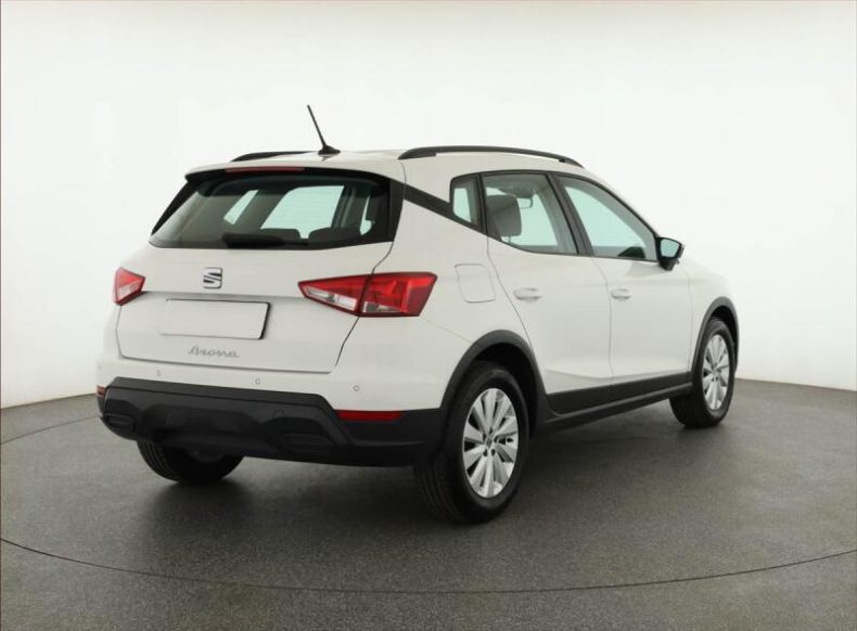 Seat Arona - hlavní fotka