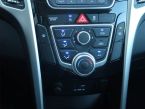 Hyundai i30 - fotka číslo 15