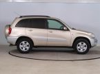 Toyota RAV 4 - fotka číslo 5