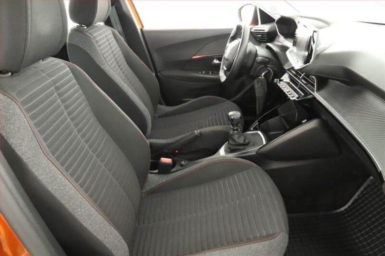 Peugeot 2008 - hlavní fotka