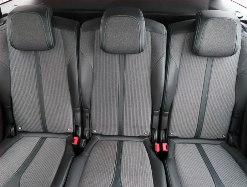 Peugeot 5008 - hlavní fotka