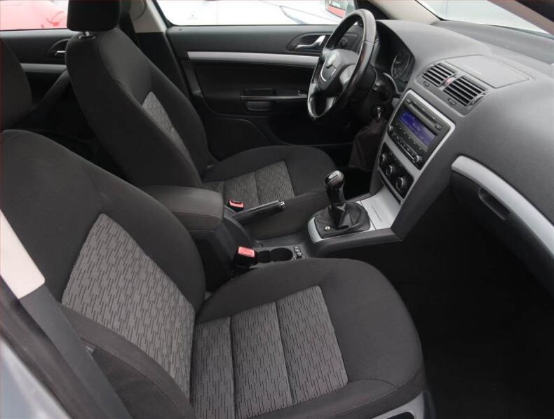 Škoda Octavia - hlavní fotka