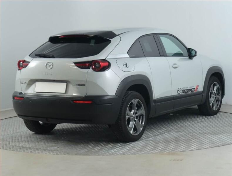 Mazda MX-30 - hlavní fotka