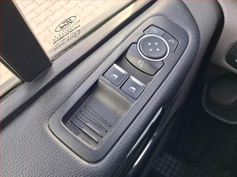 Ford Tourneo - hlavní fotka