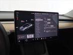 Tesla Model 3 - fotka číslo 19