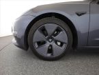 Tesla Model 3 - fotka číslo 20