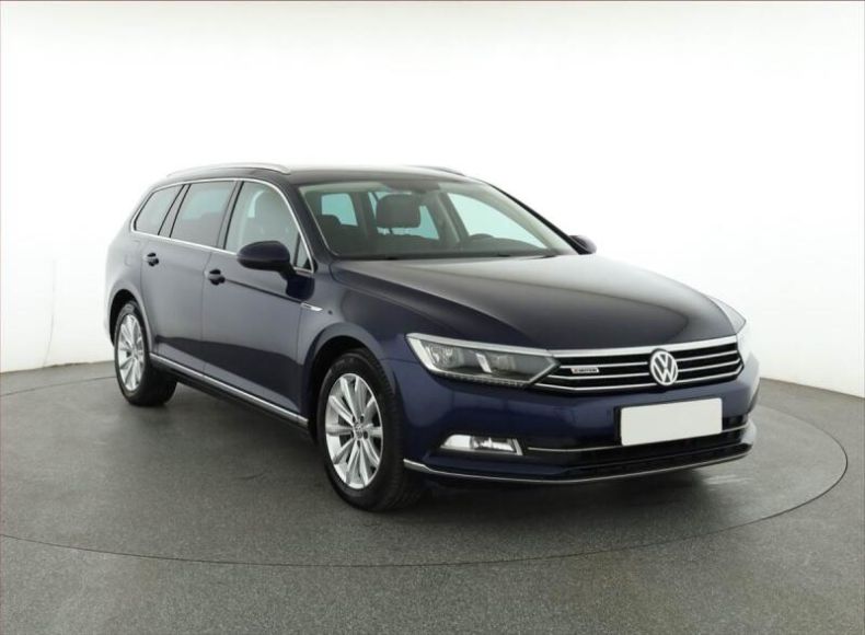 Volkswagen Passat - hlavní fotka inzerátu