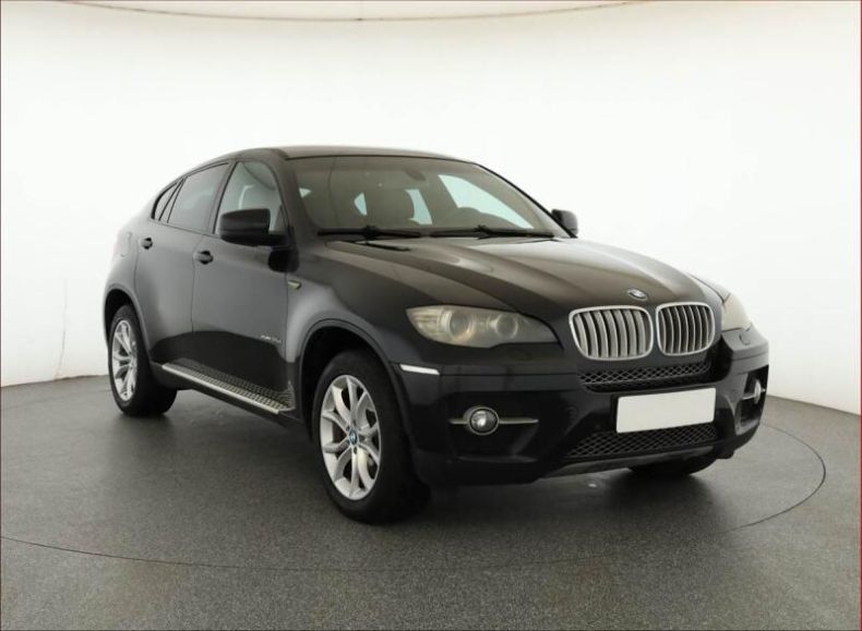 BMW X6 - hlavní foto