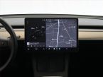 Tesla Model 3 - fotka číslo 10