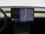 Tesla Model 3 - fotka číslo 10