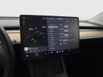 Tesla Model 3 - fotka číslo 19