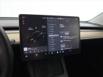 Tesla Model 3 - fotka číslo 21