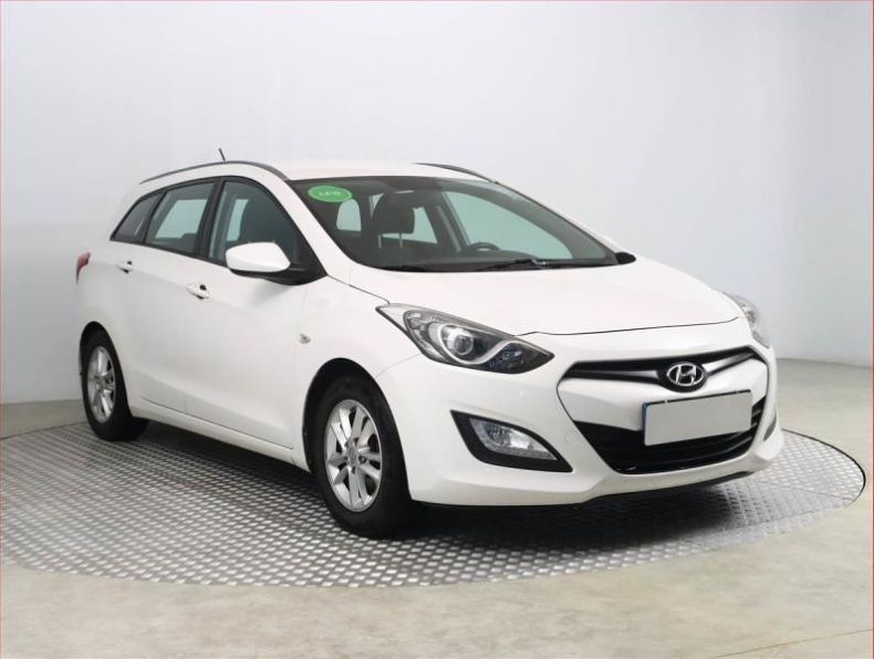 Hyundai i30 - hlavní foto